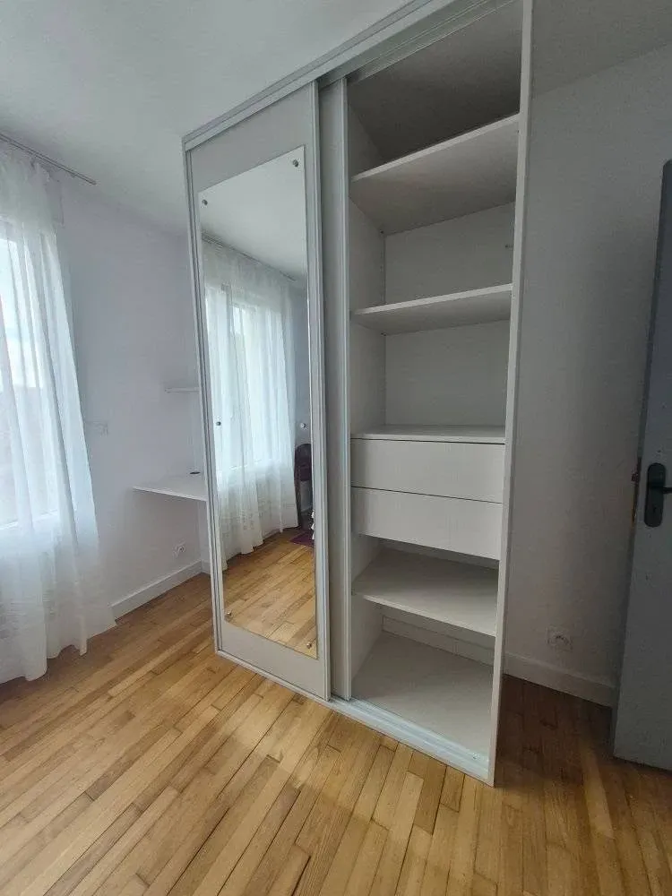 Pose de menuiserie à Quintin